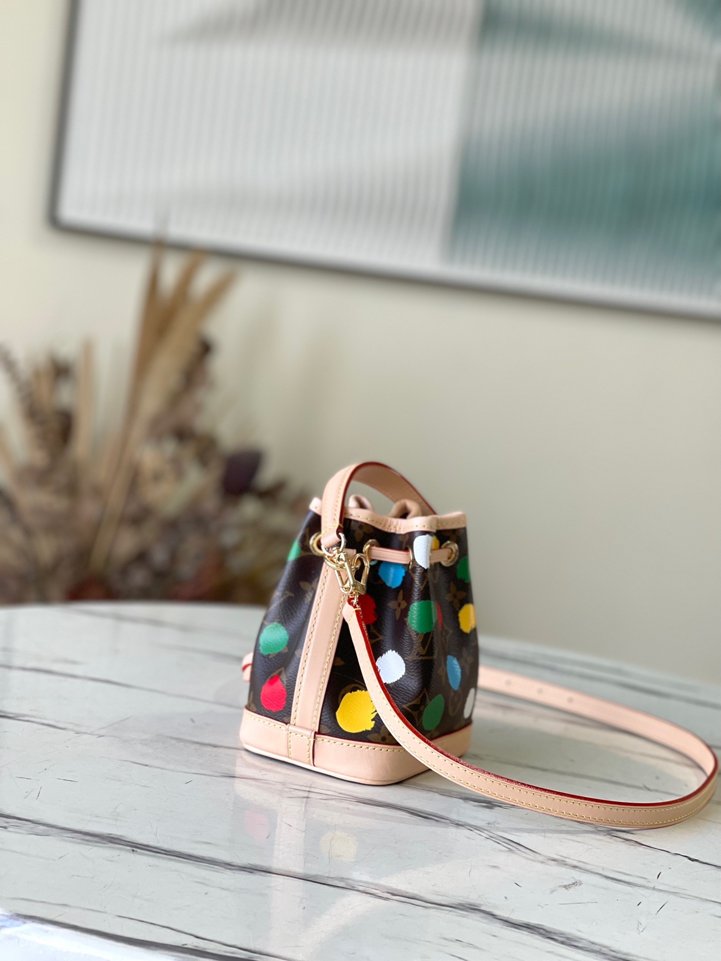 5D5DA889-5D3C-424A-9DD9-7FB6D7E31931