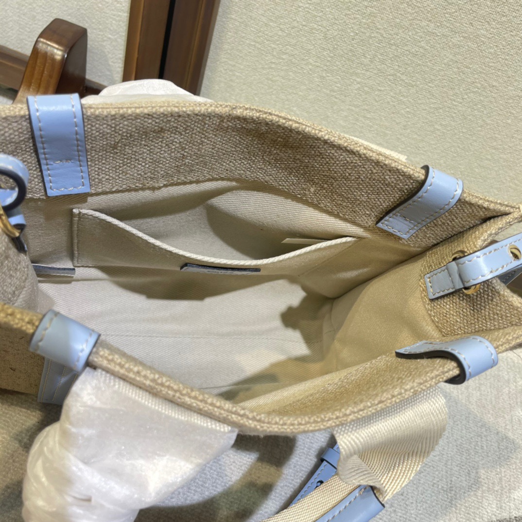 FFC5C2B5-A08B-4833-A288-816BFE6DB3BF