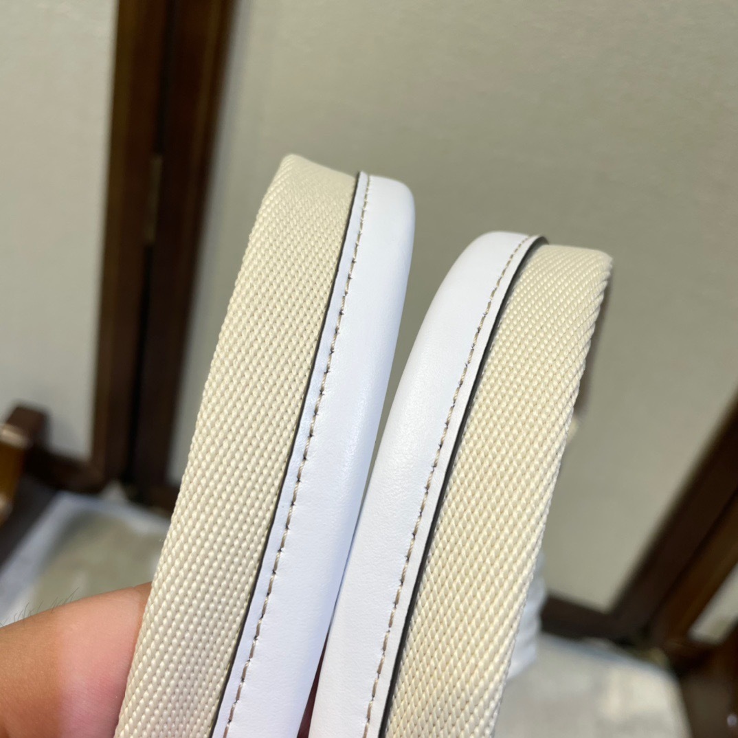 9BF4C945-4C30-470A-B6B2-E36361FEC46A