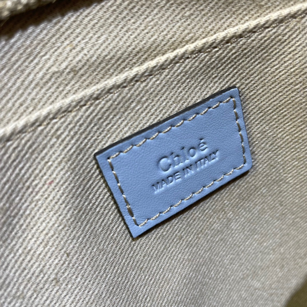 0D71AB27-F5BB-4633-99C9-F6A83977CCDC