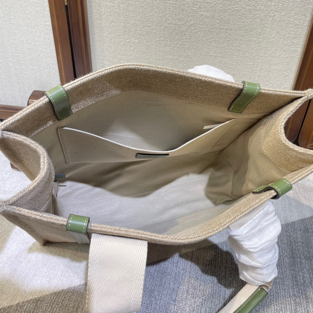 871600D0-E804-4057-BB63-6E2DF4CDFF77