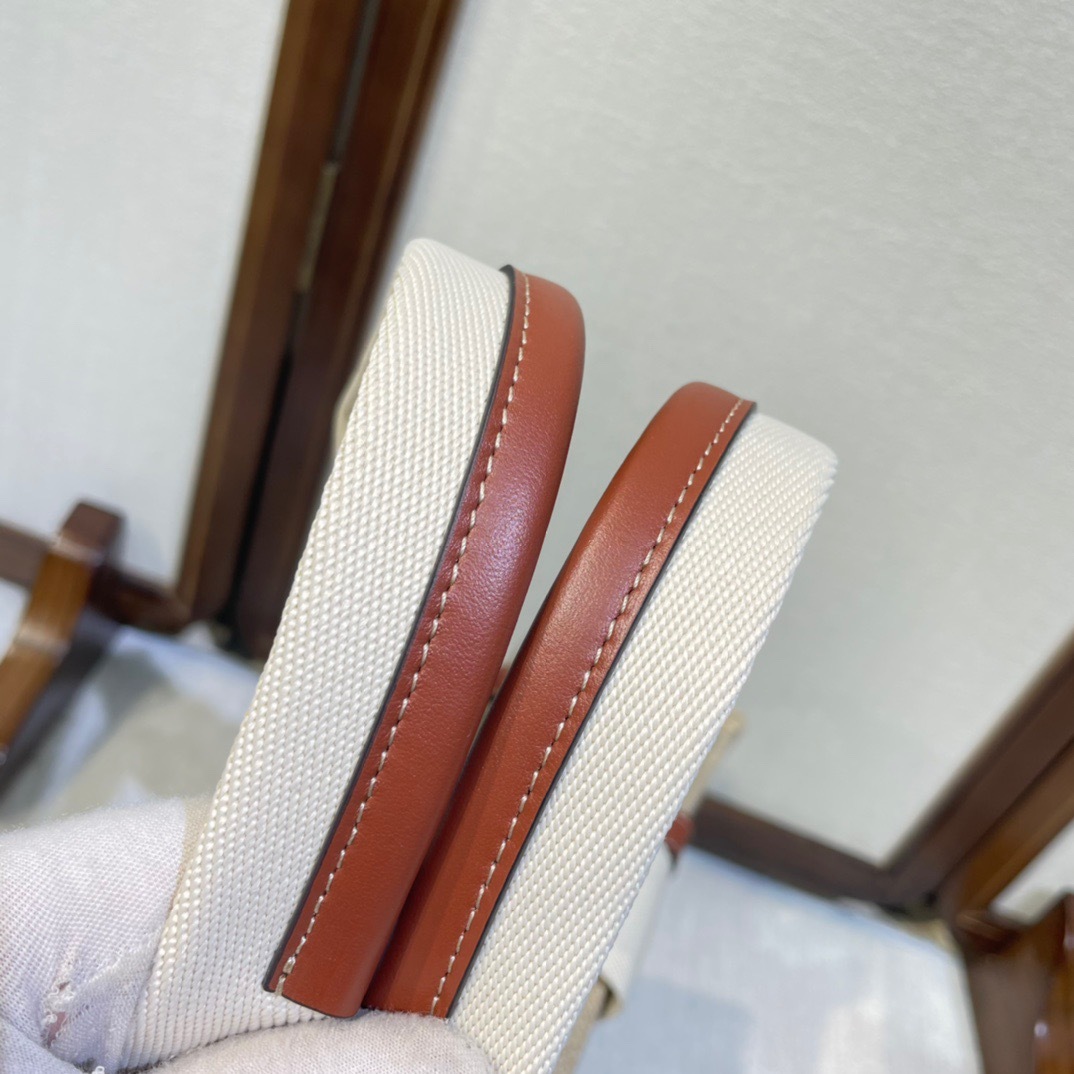 42A3B4A1-B049-4EDC-B9A7-0EBDCFA56D43