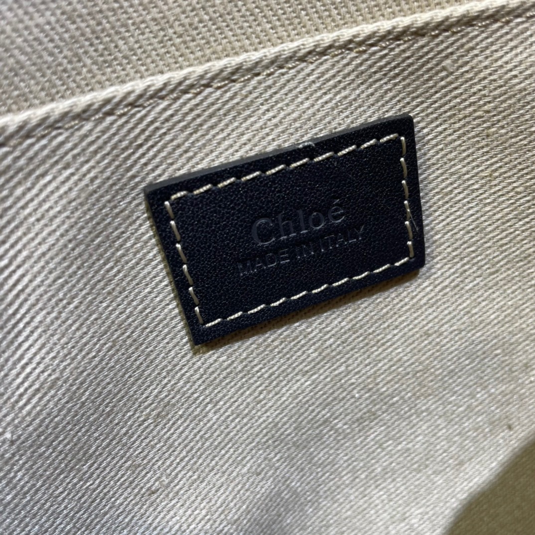 F8B4A2E3-4511-4A48-9086-2EA26C5F6318