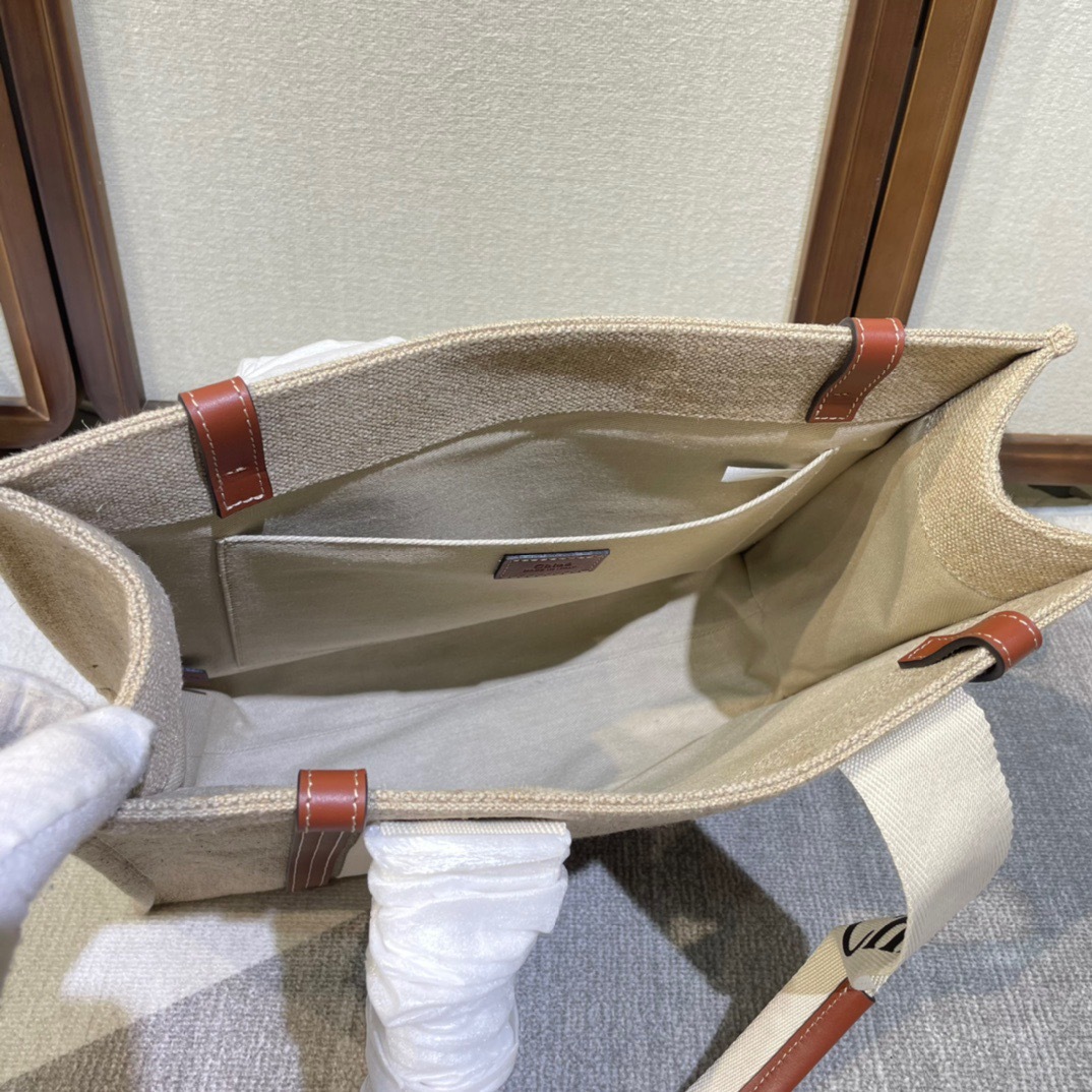 AE498047-BB09-4588-8957-BC1848263455