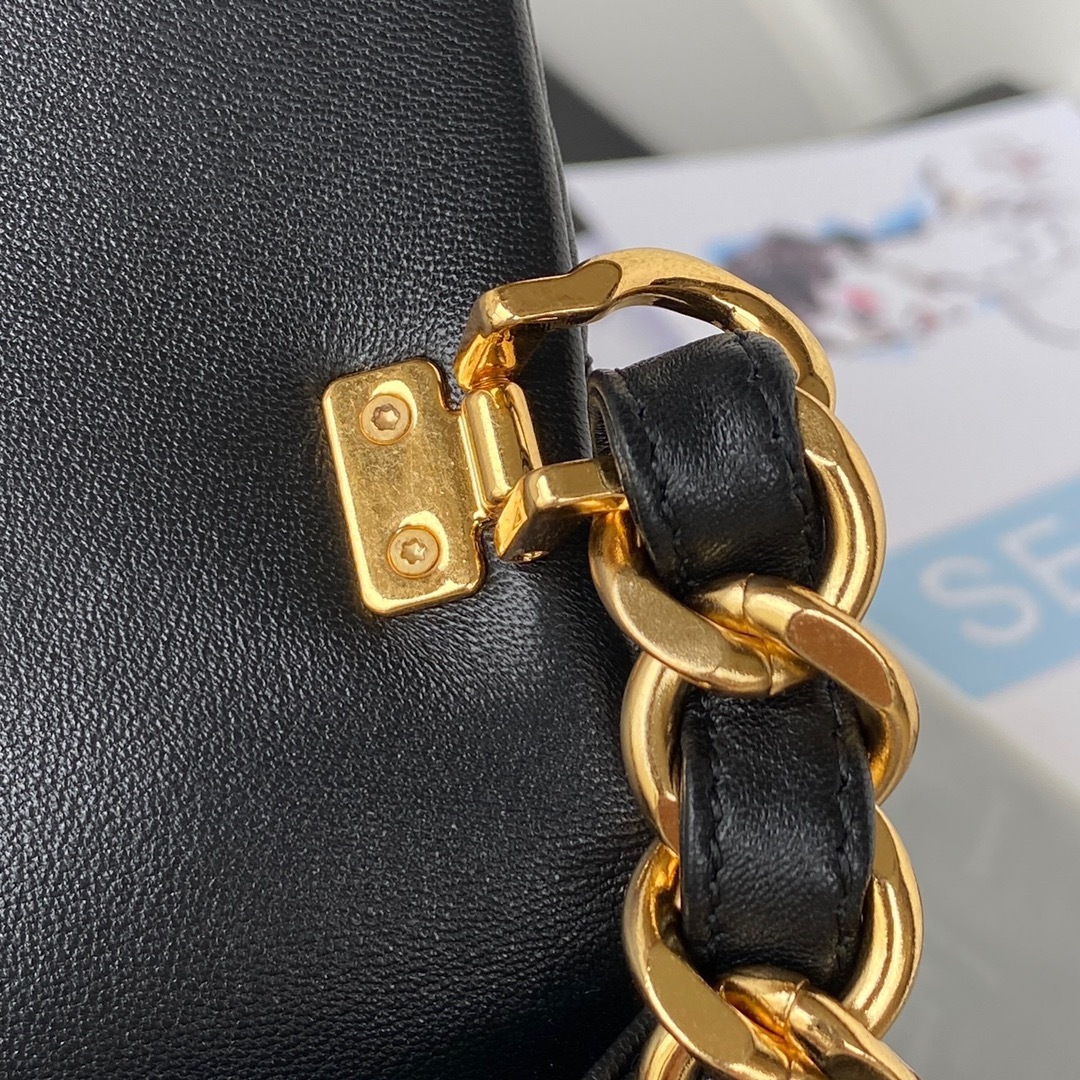 818827A3-58C7-4A7C-915A-A51615F2FEAD