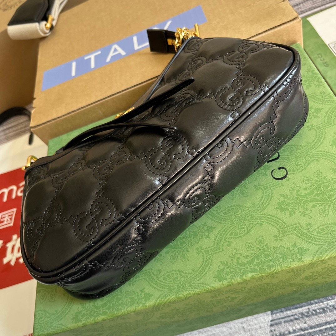 D3A41528-4E9A-4572-81FB-FD164A2FAAC4