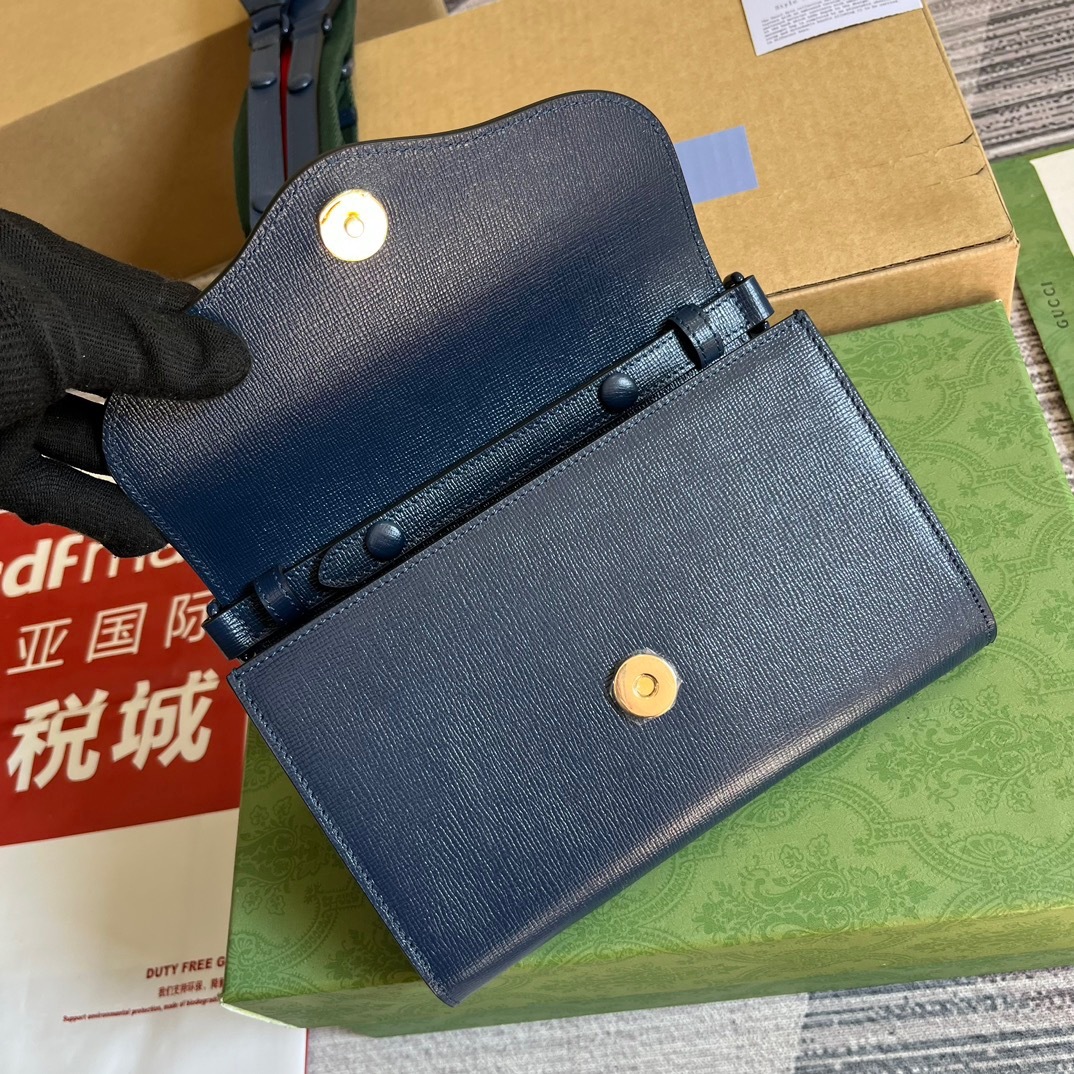 3D6BAF2B-3540-416E-9699-52EE66AB6E55