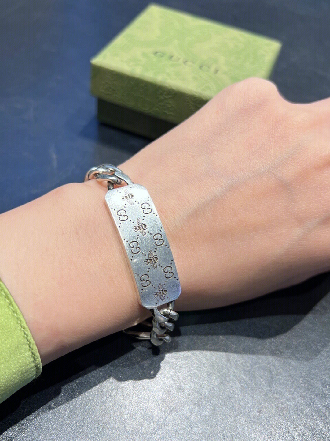 A64B1E2F-271E-4B0F-BC3D-45E2ABEB541E