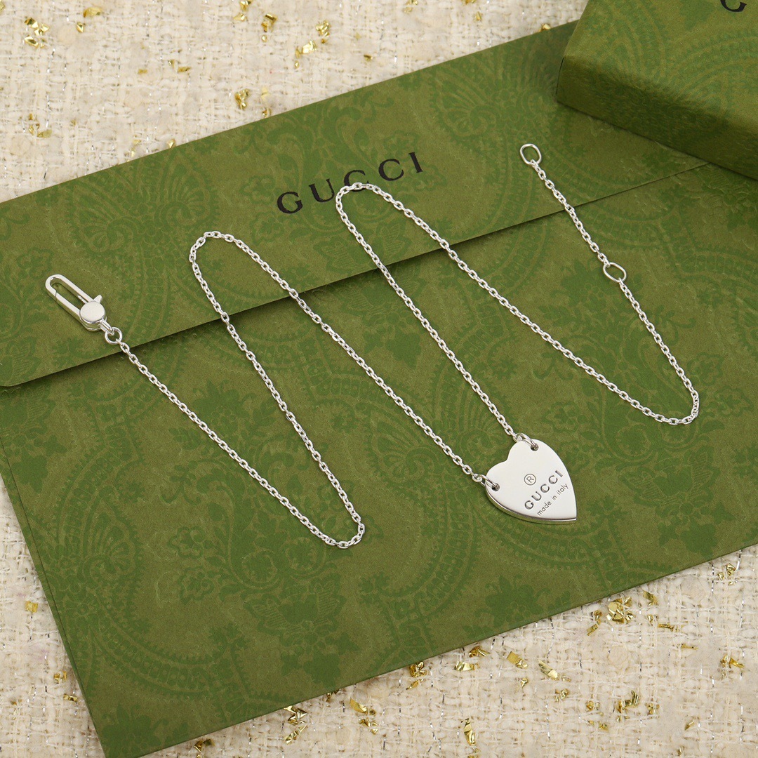 42C33C86-F321-4008-A4E4-ECA0F07589BB