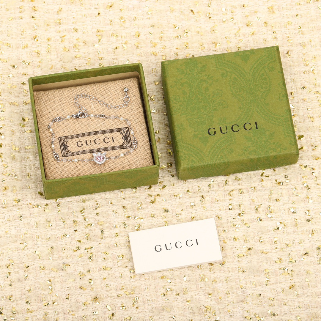 531F45F7-D81D-4FEA-B8C2-40B7E5356C53