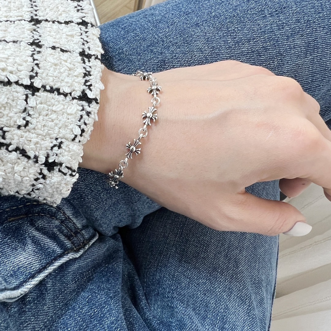 8CC8E2B4-3B4B-42F0-919B-5E24C76CC955