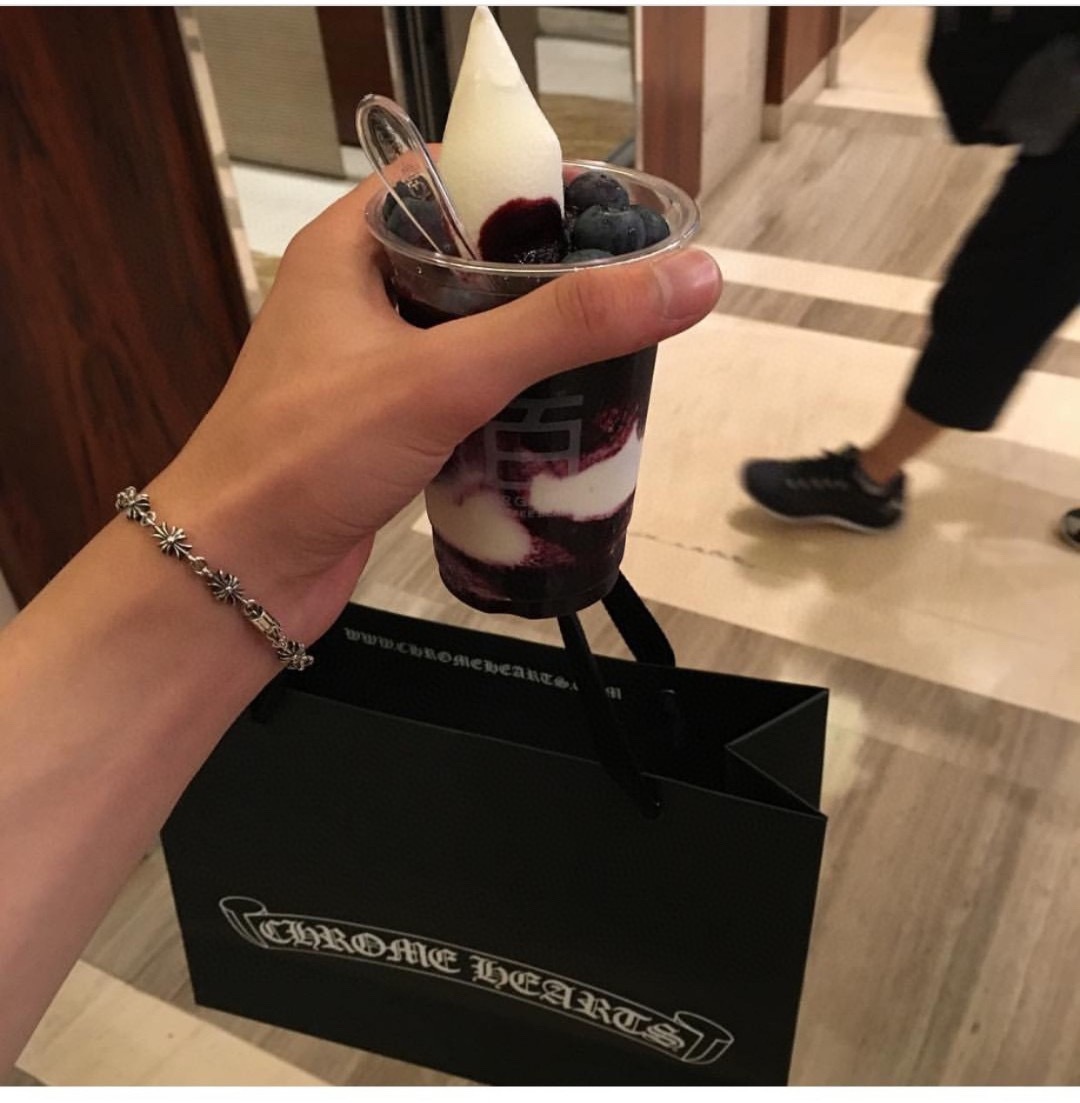 70F3DE94-F784-44FF-9D25-AD383360D60B