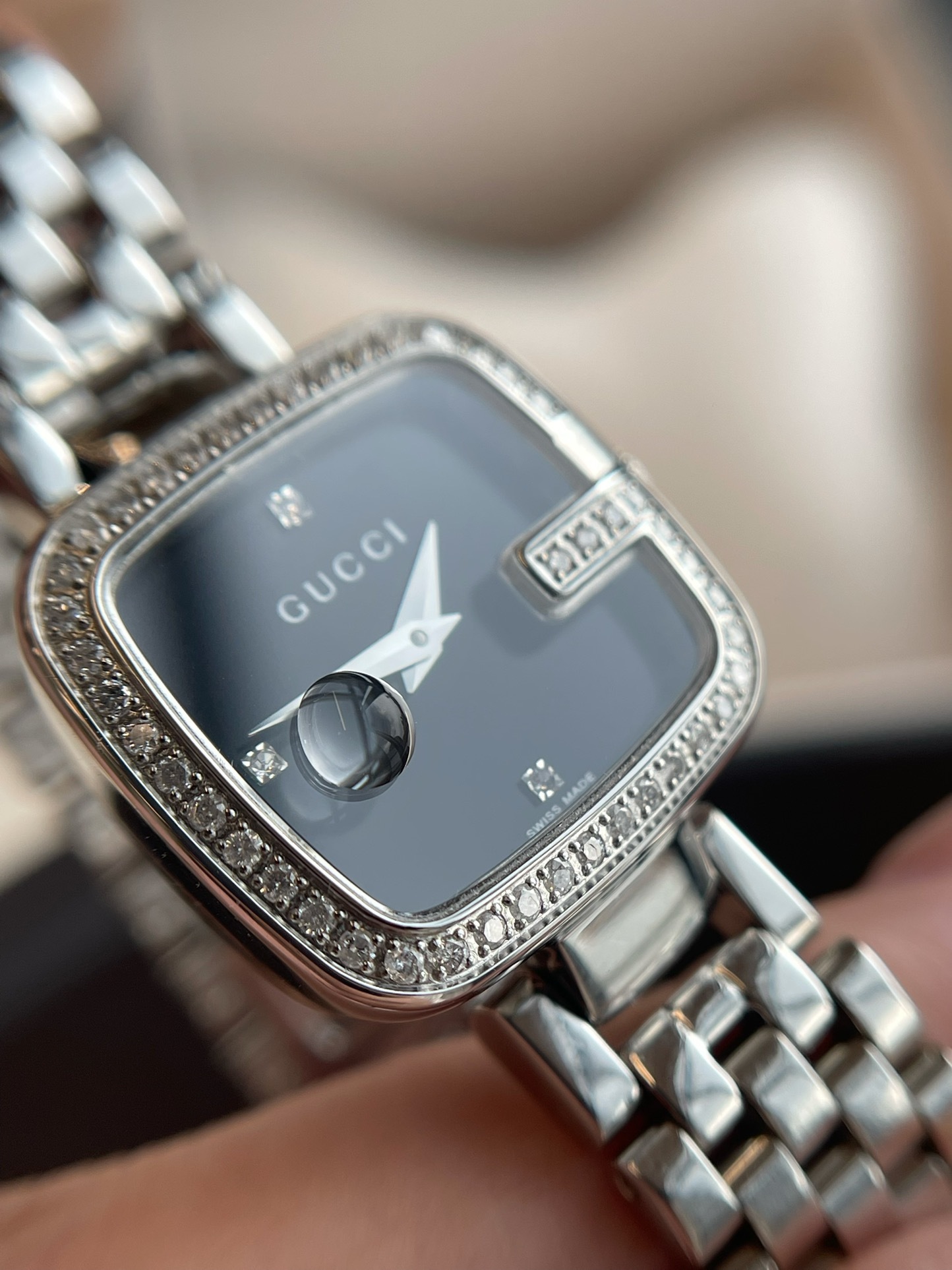 63FB3A42-E24E-4408-BD19-C8D19B7A6158