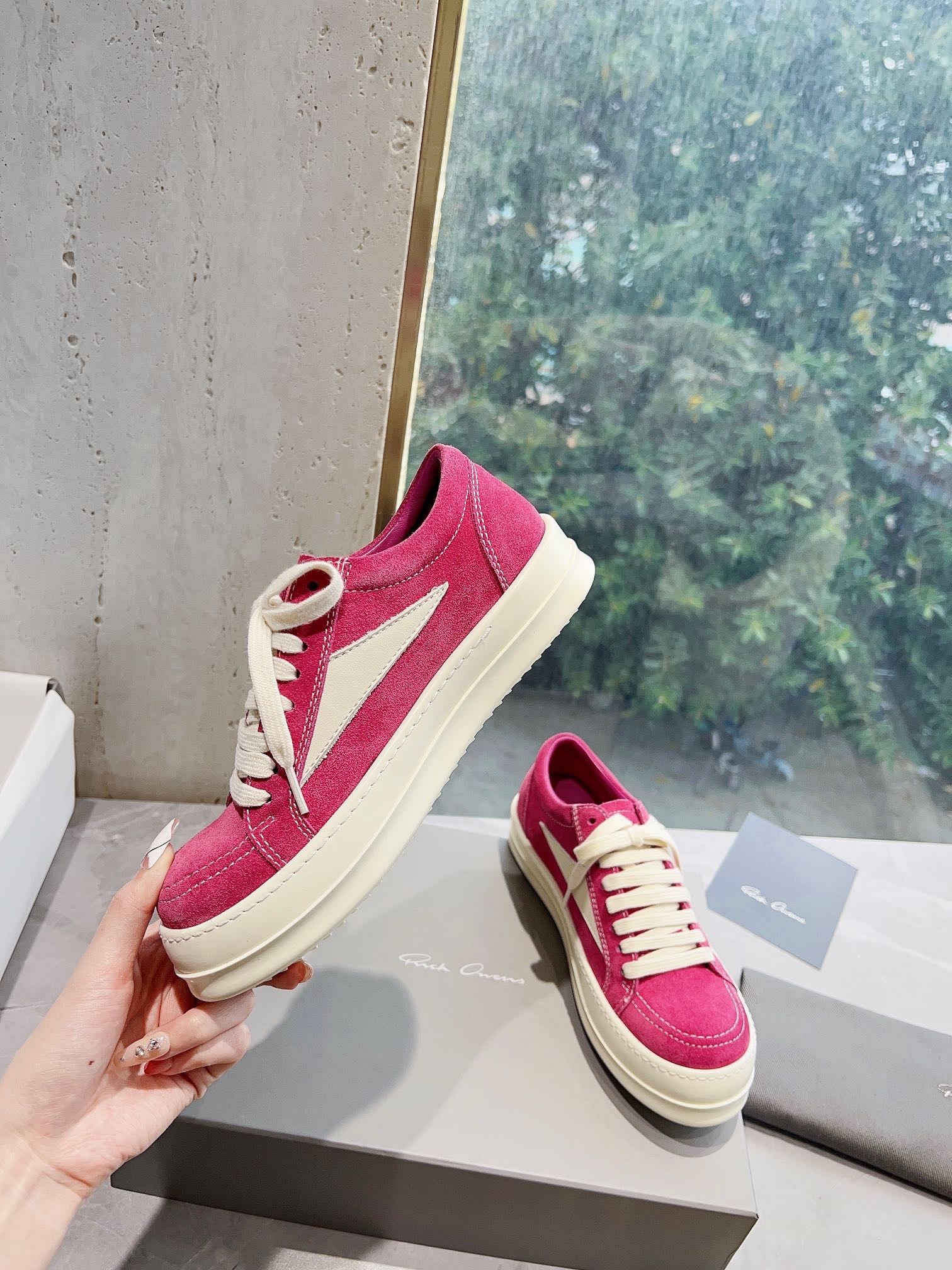 A1CF9EA0-7A73-47D4-9BF7-D241A68C8BB8