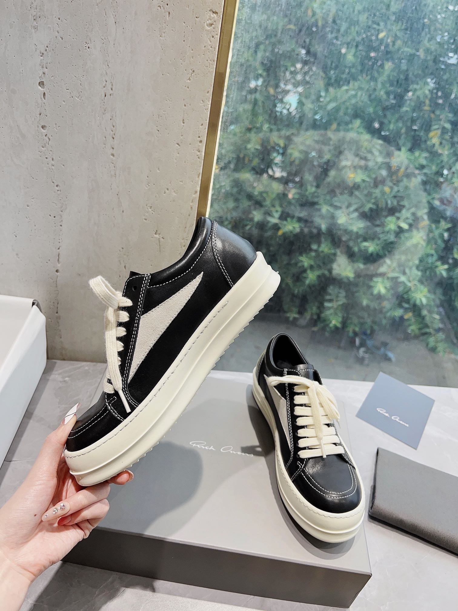 1E823C2D-4043-4769-B3AE-3A27835E61C9