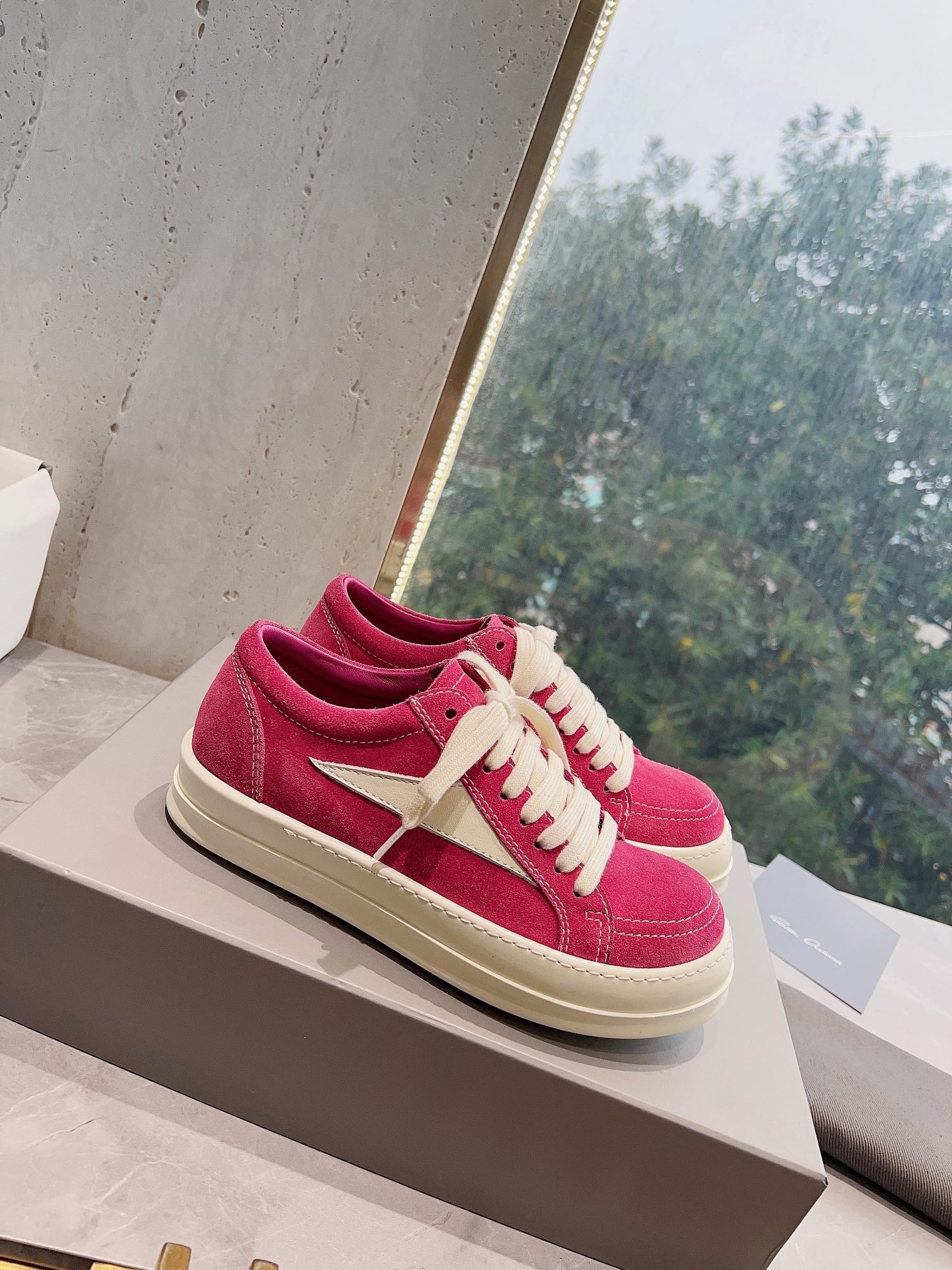 FA769CD3-7788-4C5D-A20C-51D3D963FA9A