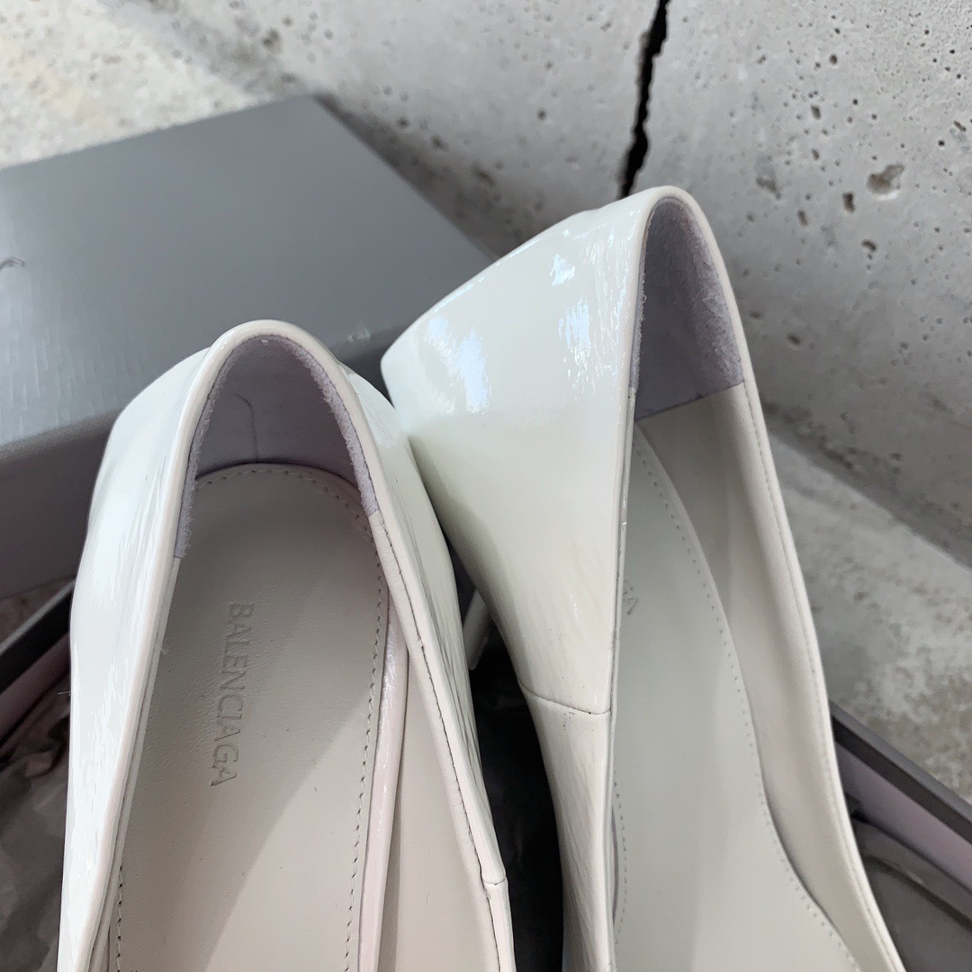 5D0BB20D-A776-4198-953E-162AA5A20A1A