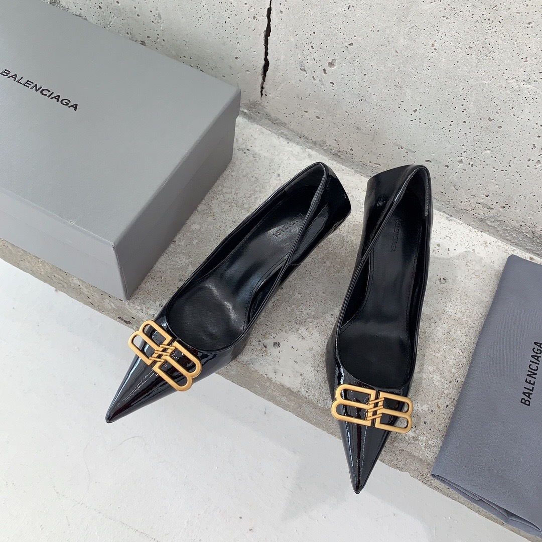 B9BDD2E3-00E6-423C-8291-B17192EFAC5B