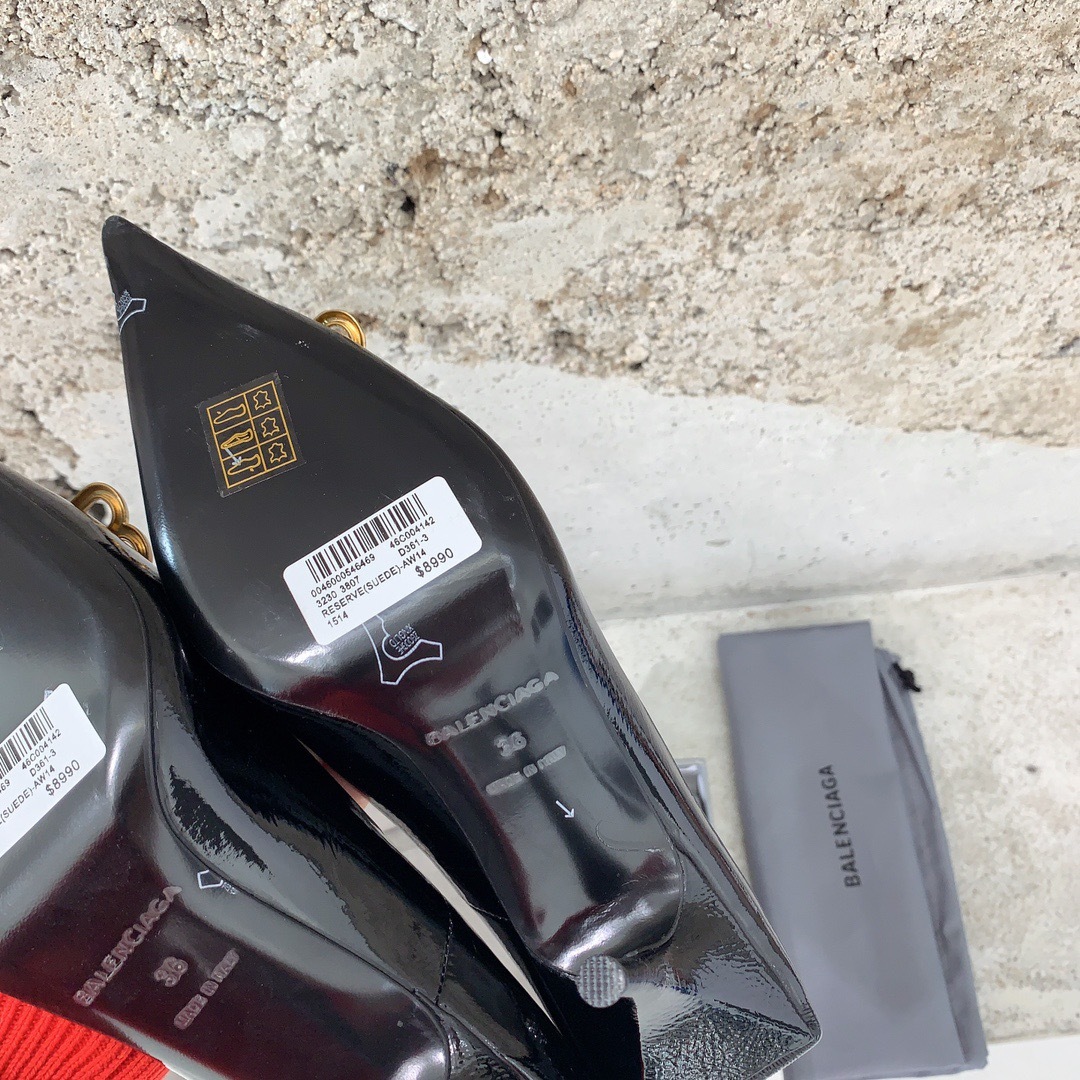 FDD4F126-CBDF-4E0A-B165-2AF8E54F6003