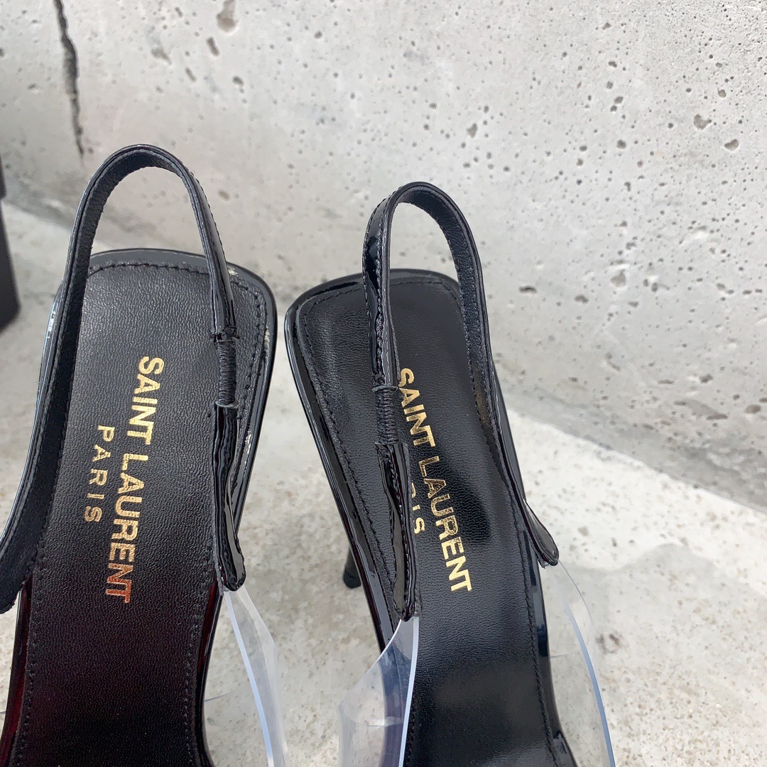 5463F7DE-CE3D-4D06-962C-479C53031850