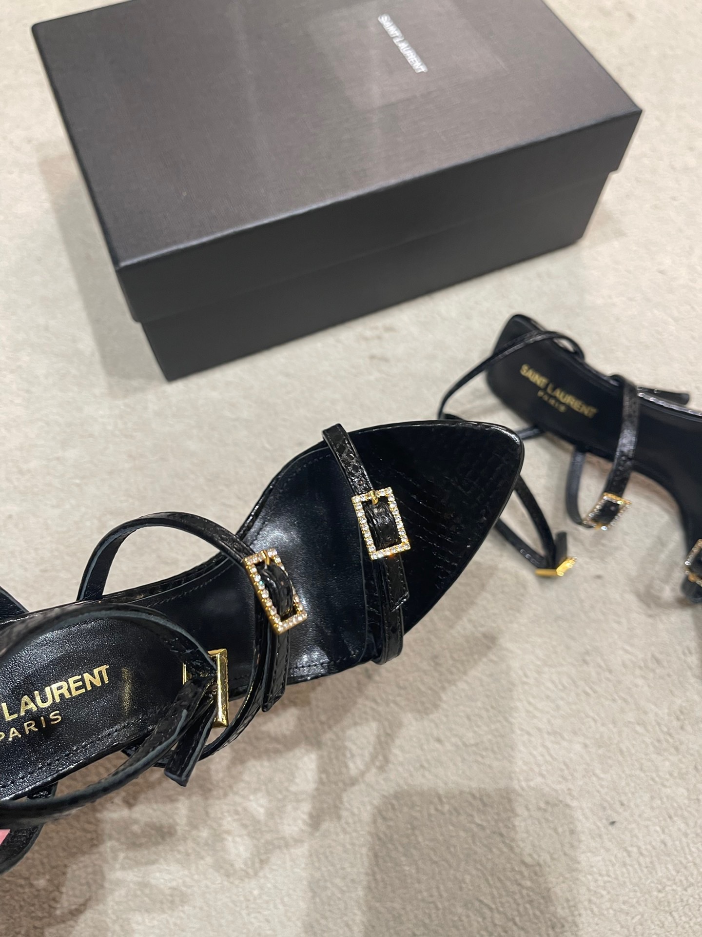 6031B5D7-5EC9-4CBE-B4F9-355EF27FA54F