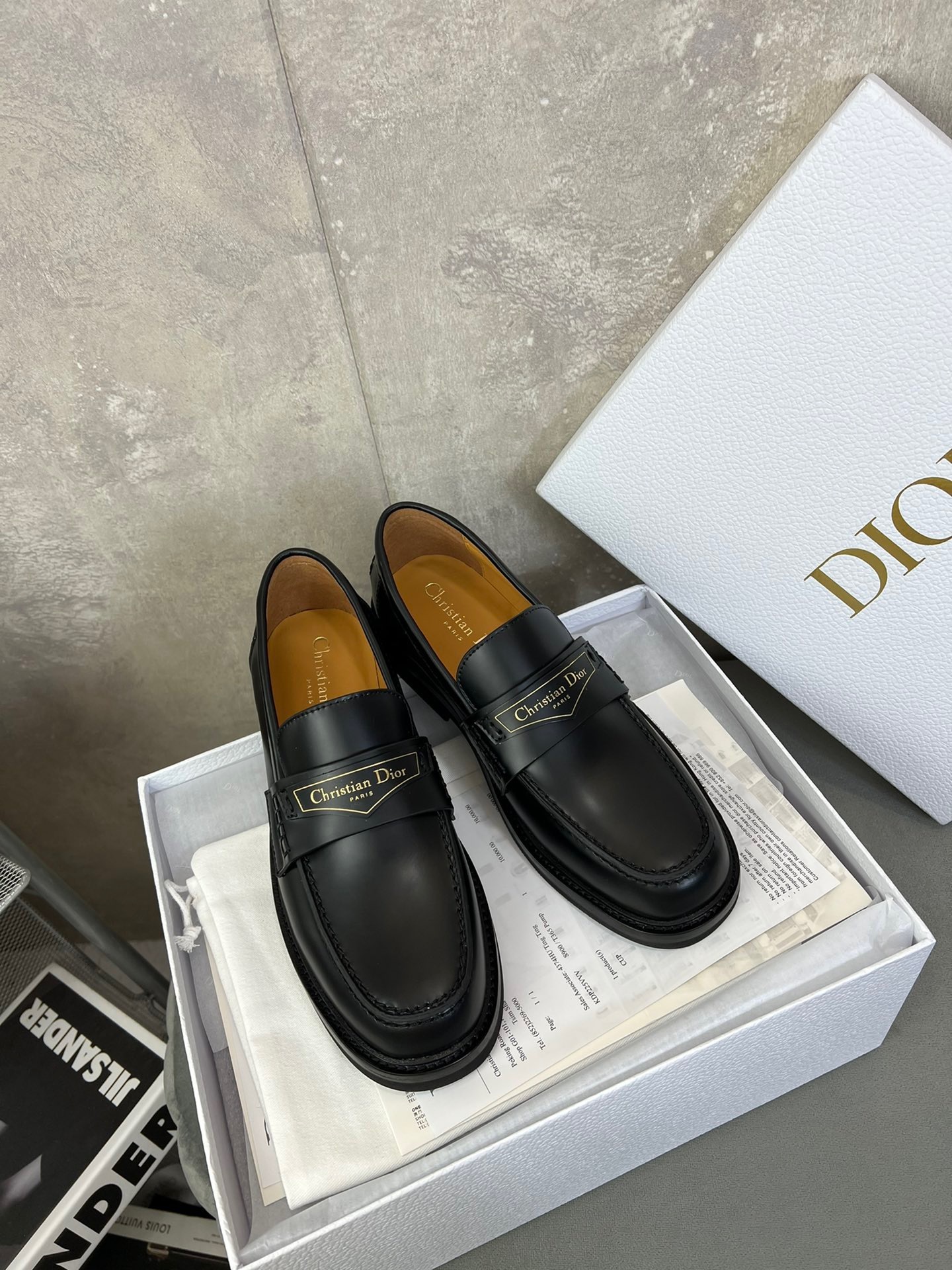 55C3D5F1-E8BE-45FC-B43B-8C2B14AA4AA9