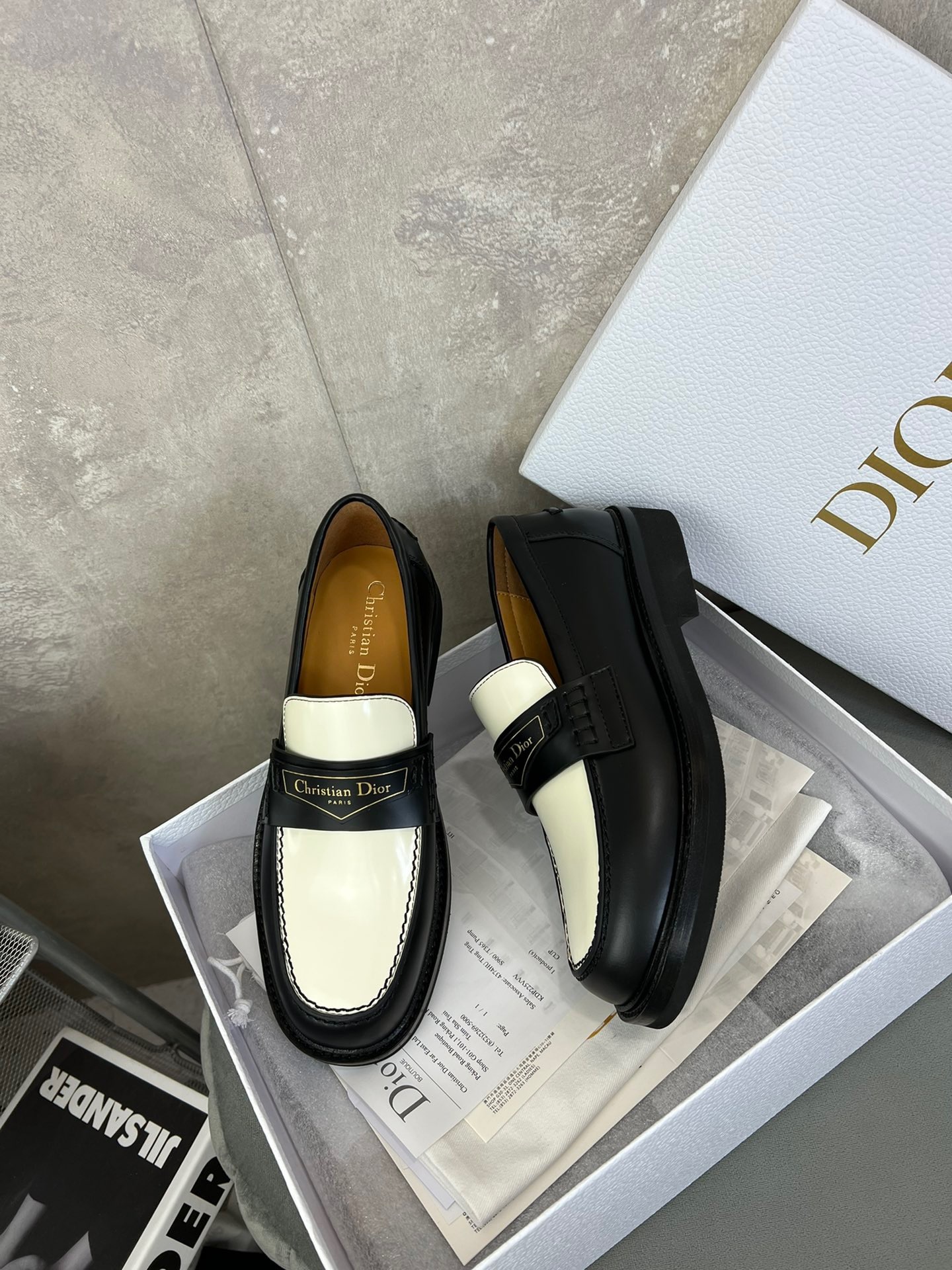 B1856B34-23B3-4431-BC1B-512385F1788F