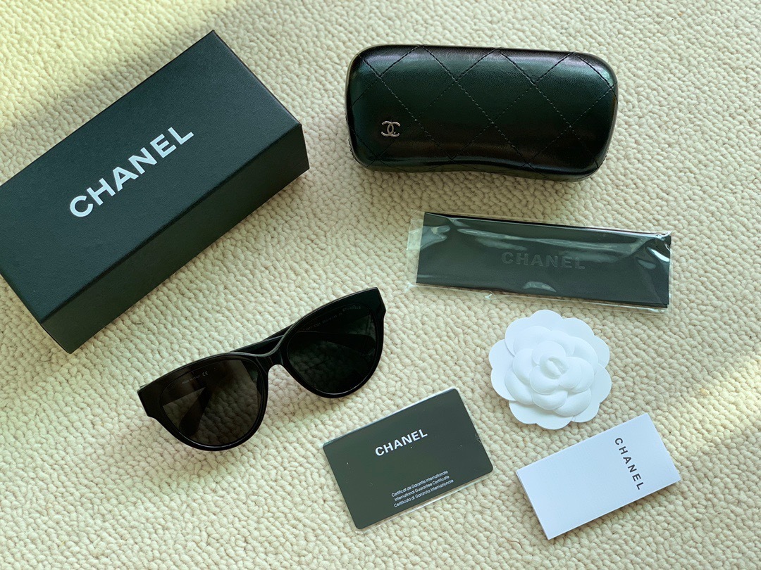 E99CFF97-67CD-4A41-B052-967C387470D4