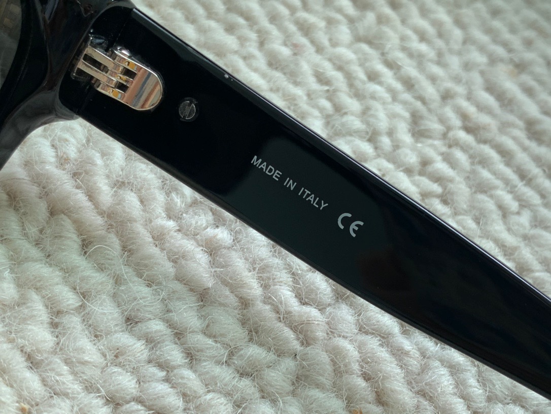 EB9E0E99-4293-46C7-9EA5-071B0F890BA3