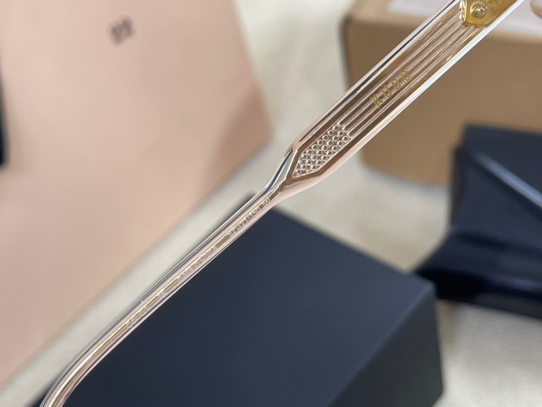 2FAEB02D-F5C3-4C60-950C-C8EB0E35D5BE