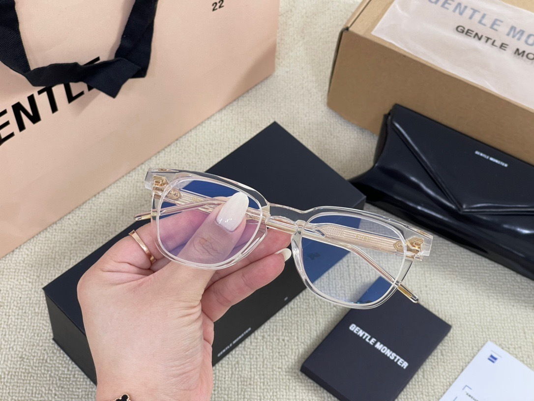 8B7C18E2-4183-4E89-90EC-22837E494E8C