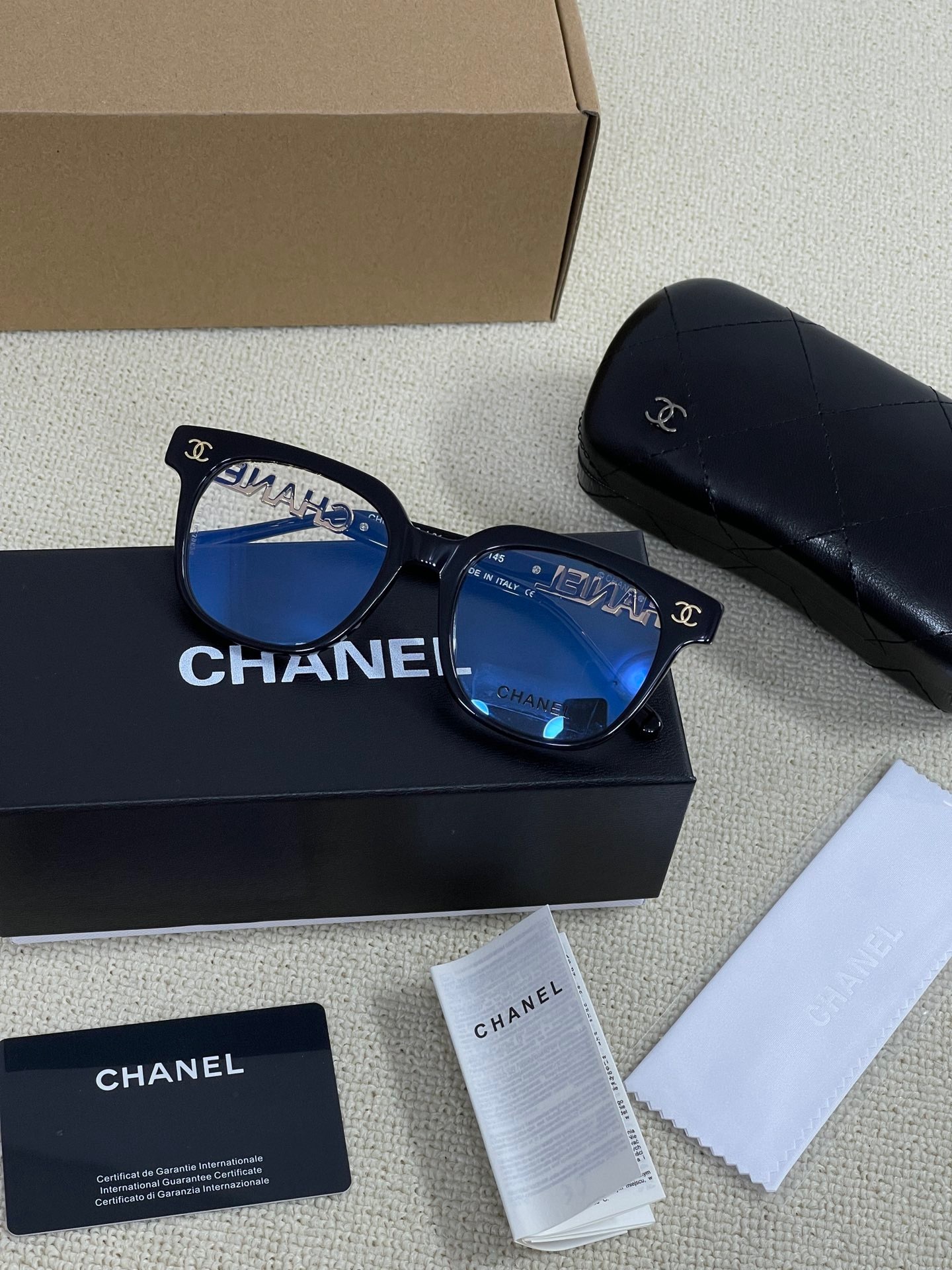 4D316D4E-1CC1-433E-9149-EEF693710C39