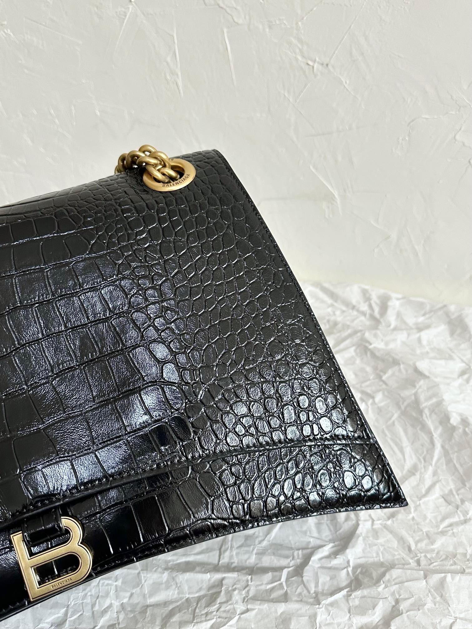 BA29714F-A6D1-46C7-8A5F-CBFF86E7A1D9