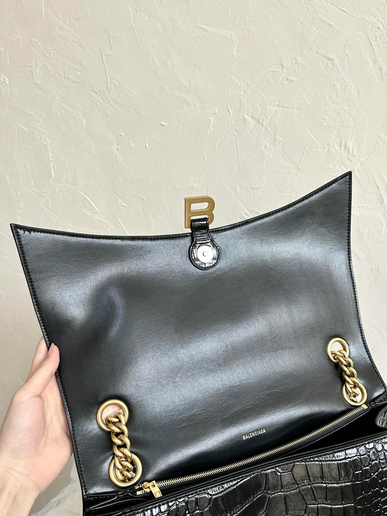 AB3A1ABD-D404-4C2B-9BD7-EB7A4EE517AE