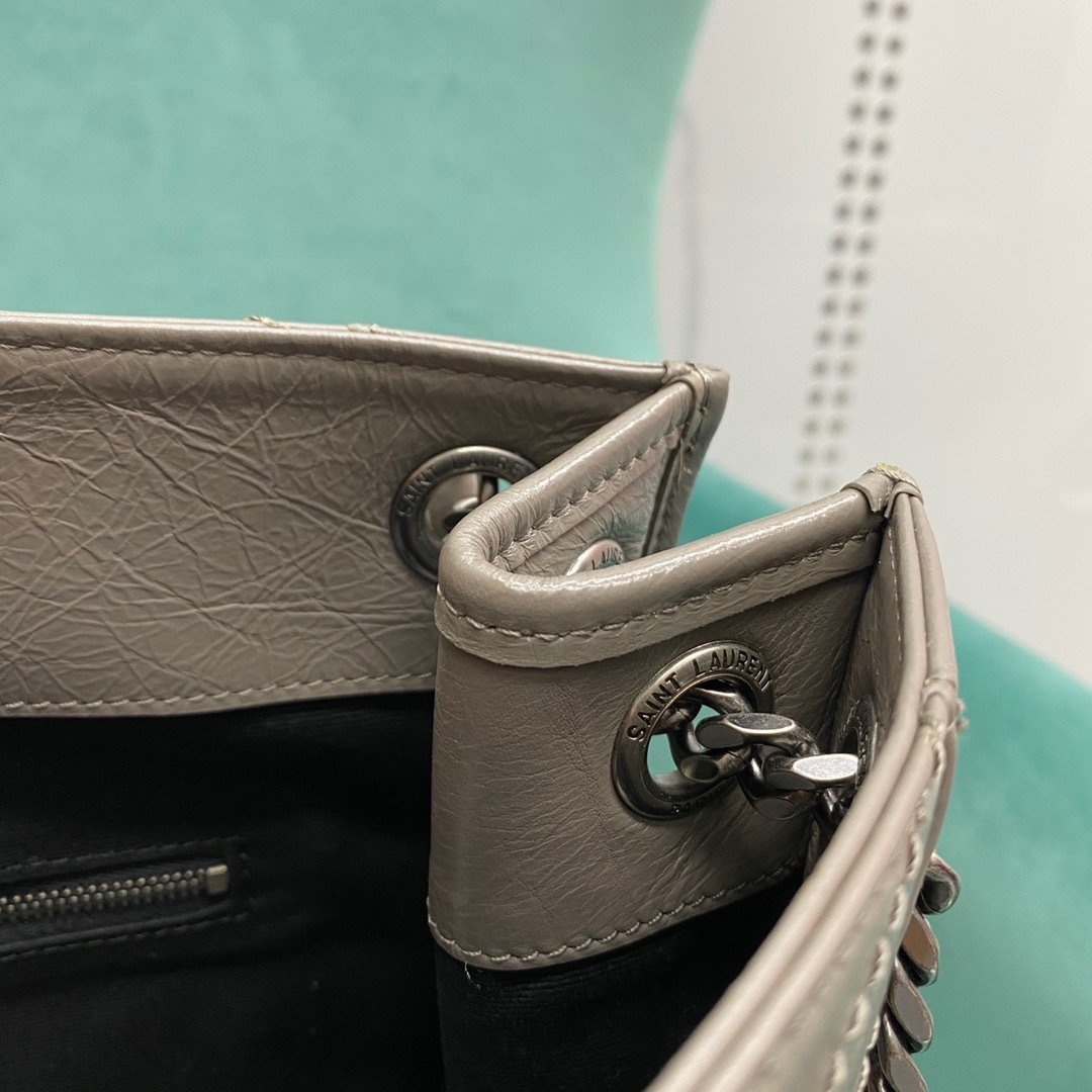 0CDB692E-1B20-4F74-8BF1-658BE1AB7C01