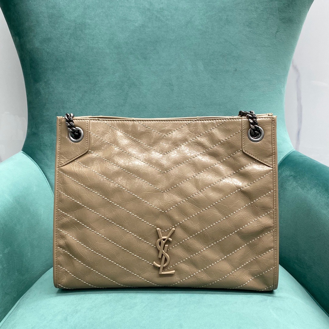 3D7390C7-6738-411F-8E68-61C129270784