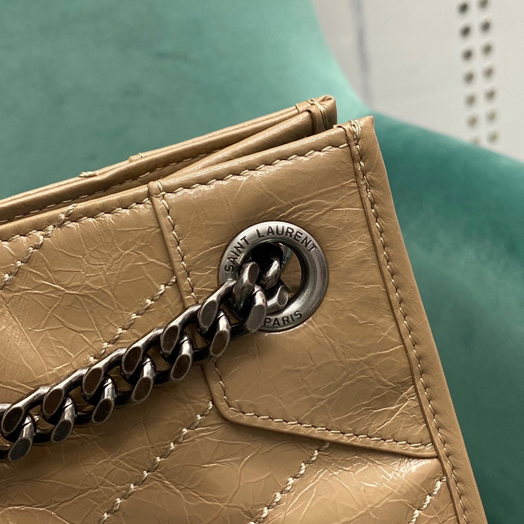 1C03698A-869D-4CFC-9617-EBFE5BC6FA94