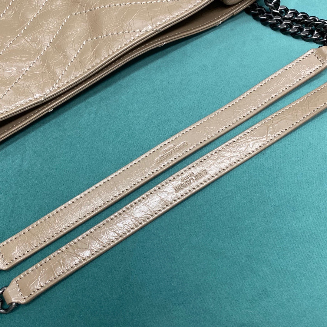 FA49B8FD-BED1-4064-86A0-05F219C80607