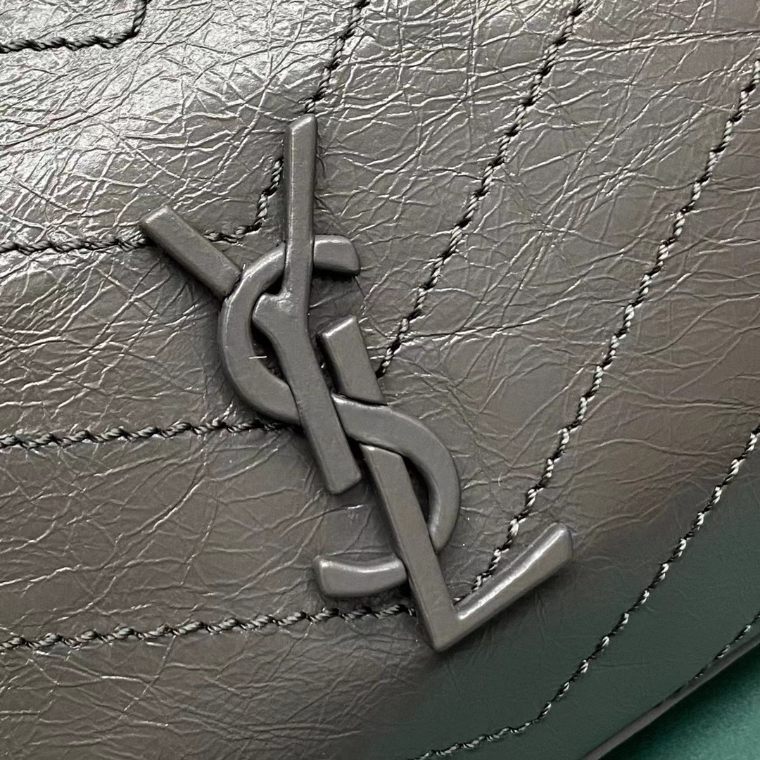 EC4BE3F0-80CF-4E83-9123-6C097B3F8E22