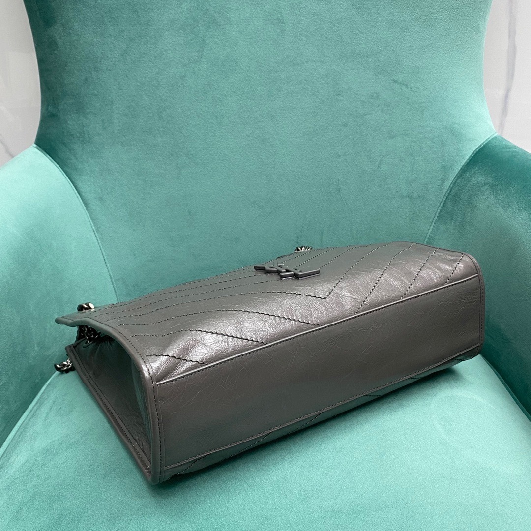 3E666074-DBF0-48EA-AB69-F7EA94AC3257