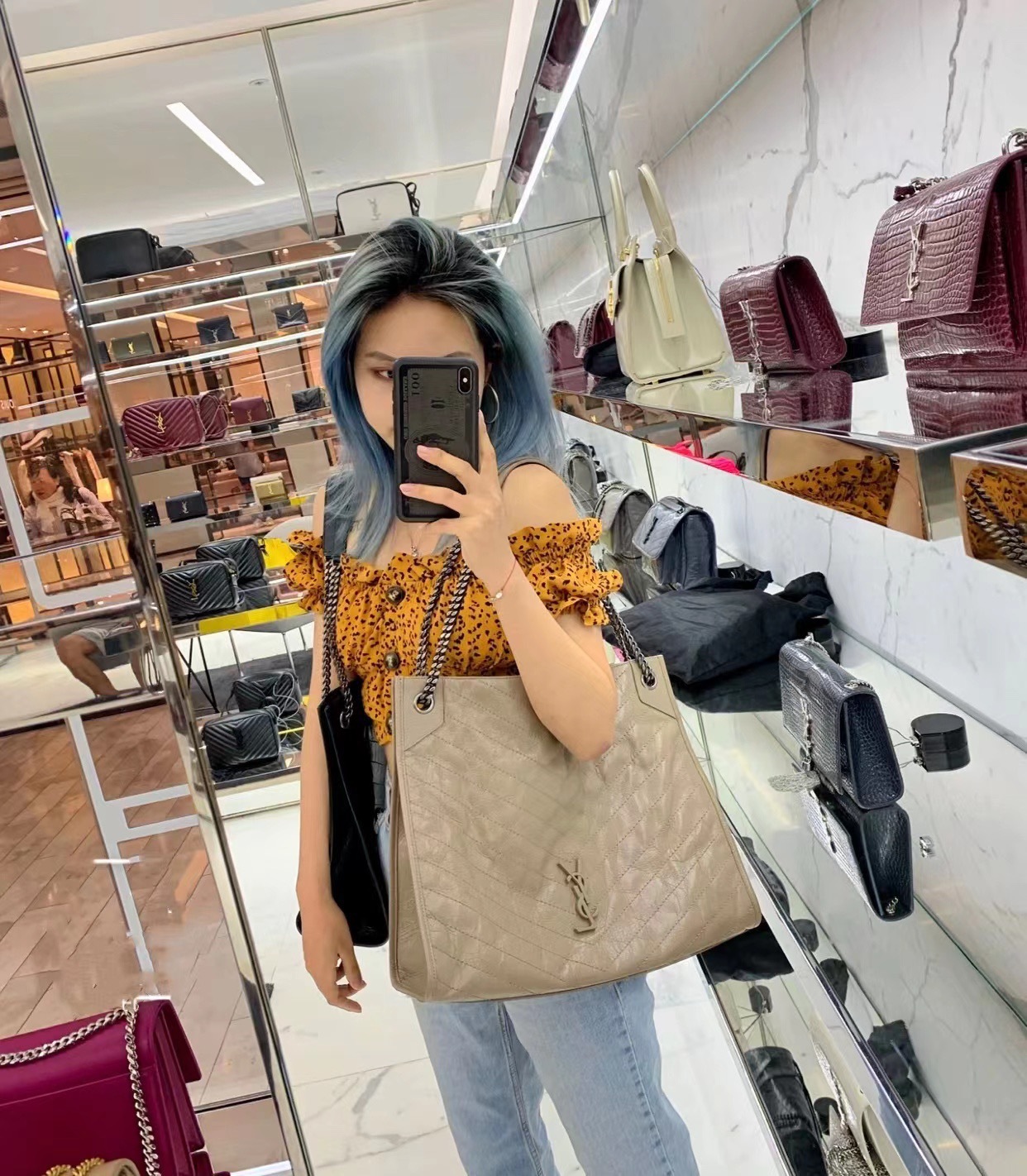 746C964F-D9EF-4BB3-8A33-36C6B05E3743