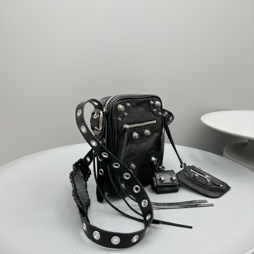 8C201604-A6CD-4344-B394-5F48890F2AB5