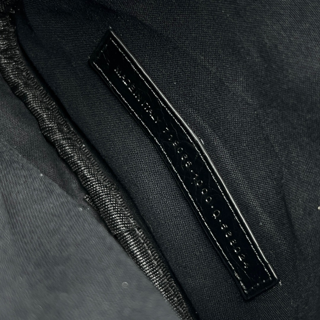 D06AE542-3040-4FFB-8FEC-A94CDCC08C82