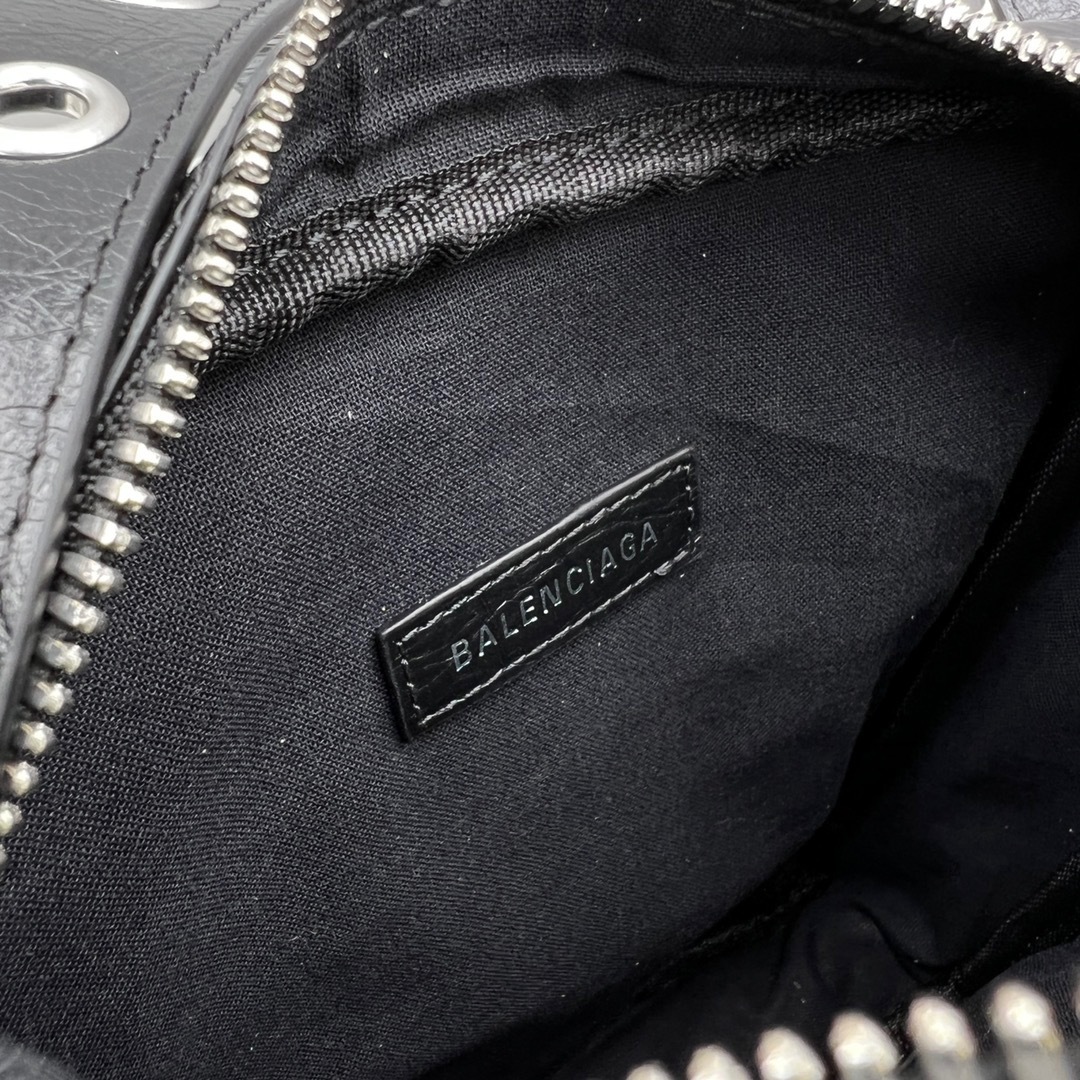 C2D93222-DBB6-4DD0-8CF2-508791BD6DDA