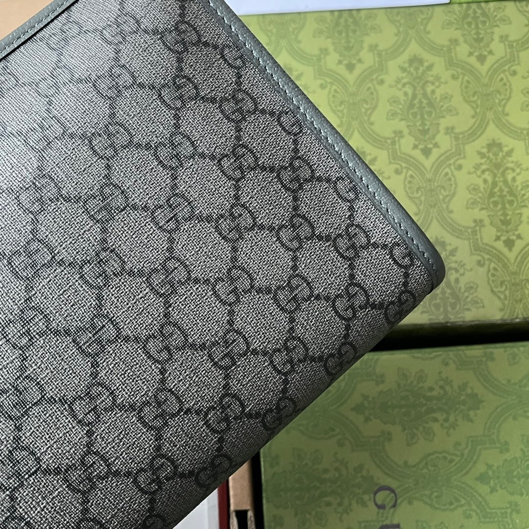 7C2624F4-5F75-48D1-8C9F-9B49A797A5BB