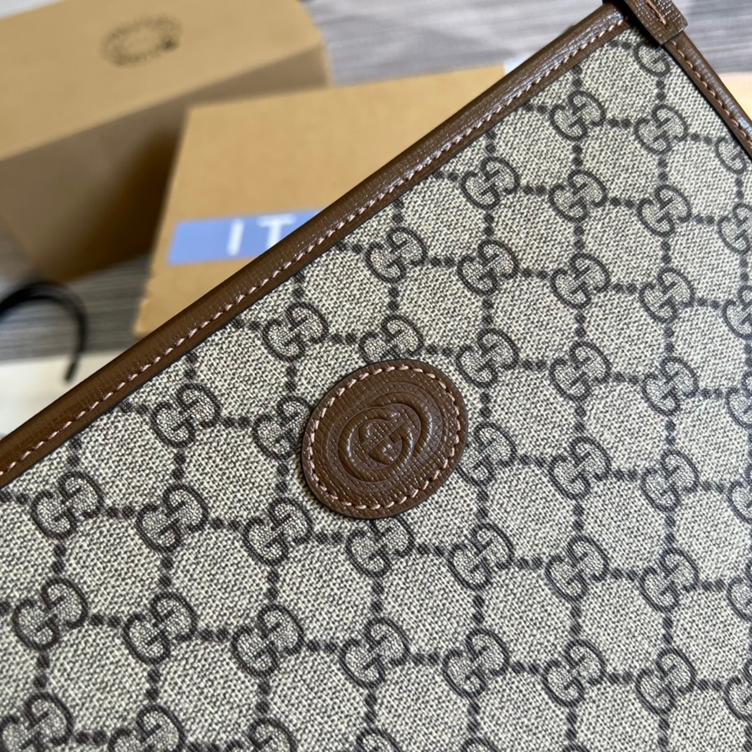 5C7594CB-426B-4744-AE38-381A6D07966E