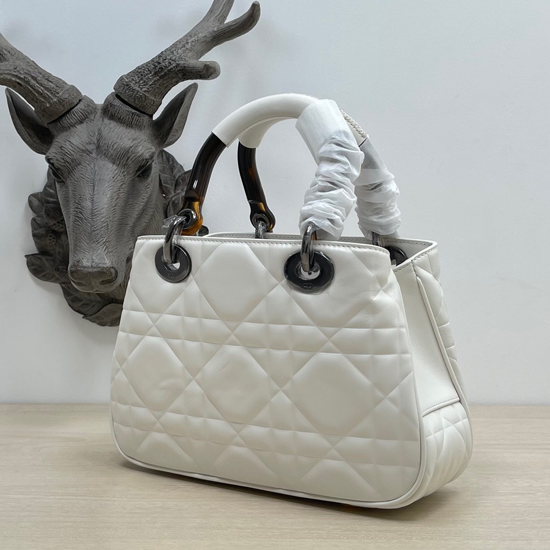 80FA1F13-67A8-4476-AECC-6249AD2CFF5B