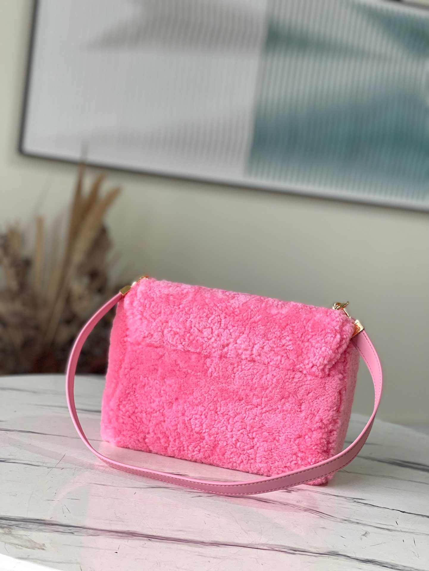 CB052FF9-FFBB-4268-B9C5-3DF38AC510FA