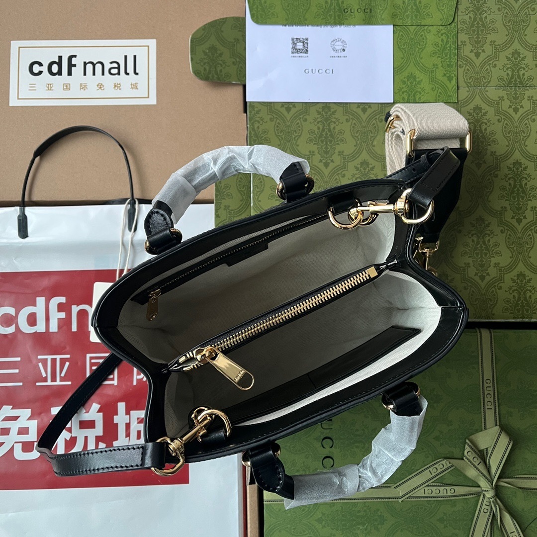 3049CD3D-8115-419C-BEE4-331B23845BF4