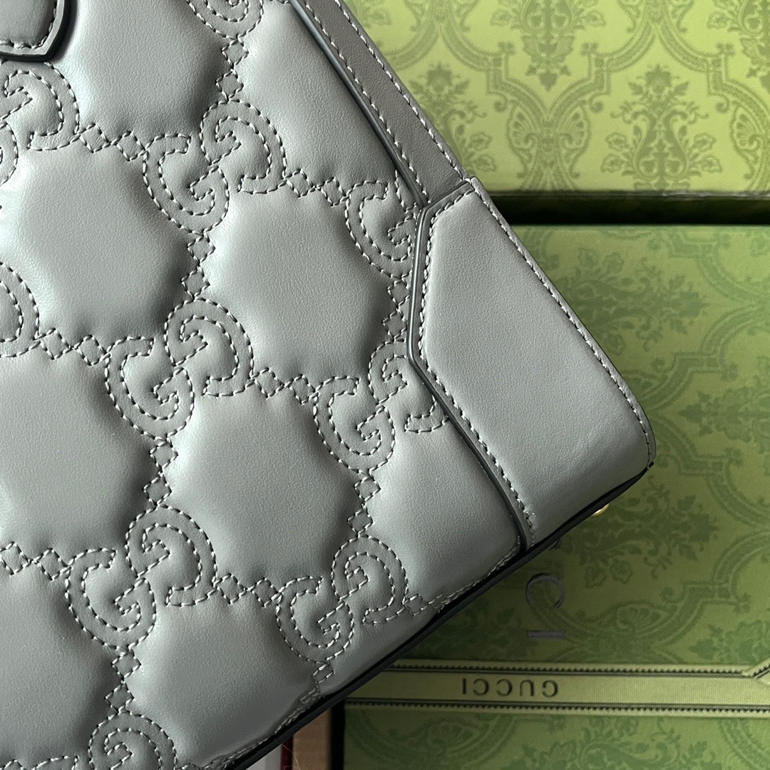 04D5B5DA-8B5B-463C-8E5F-46C324E22F31